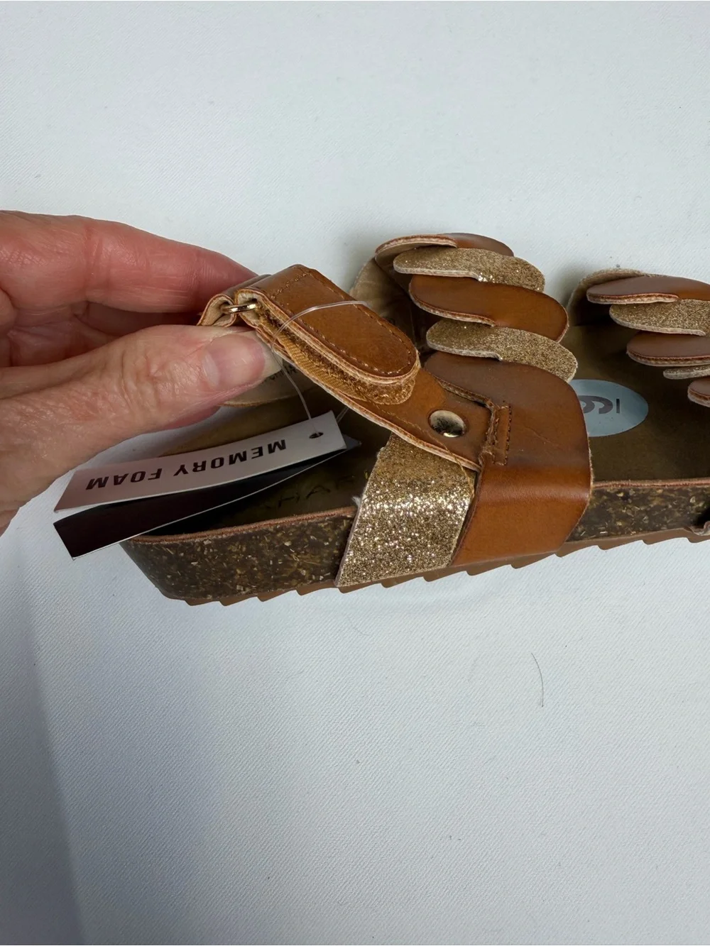 Tahari Girls  Brown & Gold Glitter Braided Sandals Memory Foam / NWT size 9